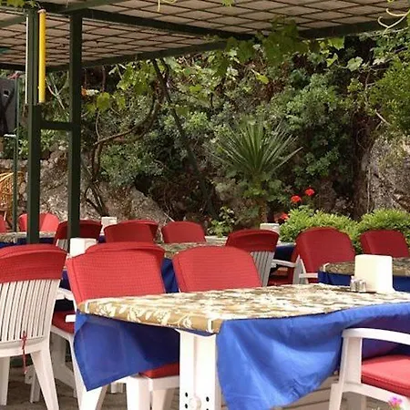 Oylum Garden Отель 2*